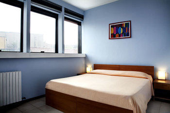 New Generation Navigli Hostel *