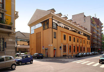 New Generation Center Navigli Milano